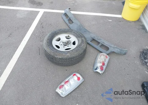 2001 Chevrolet Silverado 1500 Ls from USA, damaged, VIN 2GCEC19V911145755